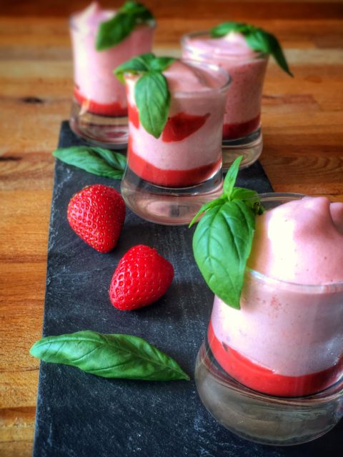 mousse aérienne fraise basilic