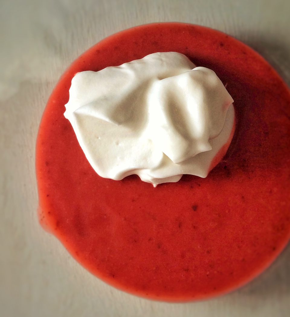 mousse aérienne fraise basilic