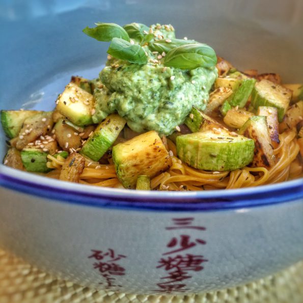 Pâtes aux courgettes et pesto