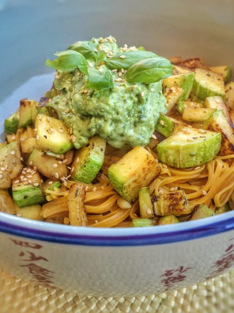 Pâtes aux courgettes et pesto