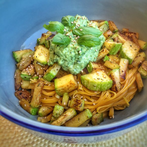 Pâtes aux courgettes et pesto